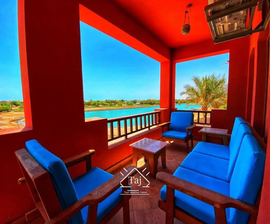 Эль-Гуна: Taj Home, Amazing pool and lagoon view 2bedrooms apartment