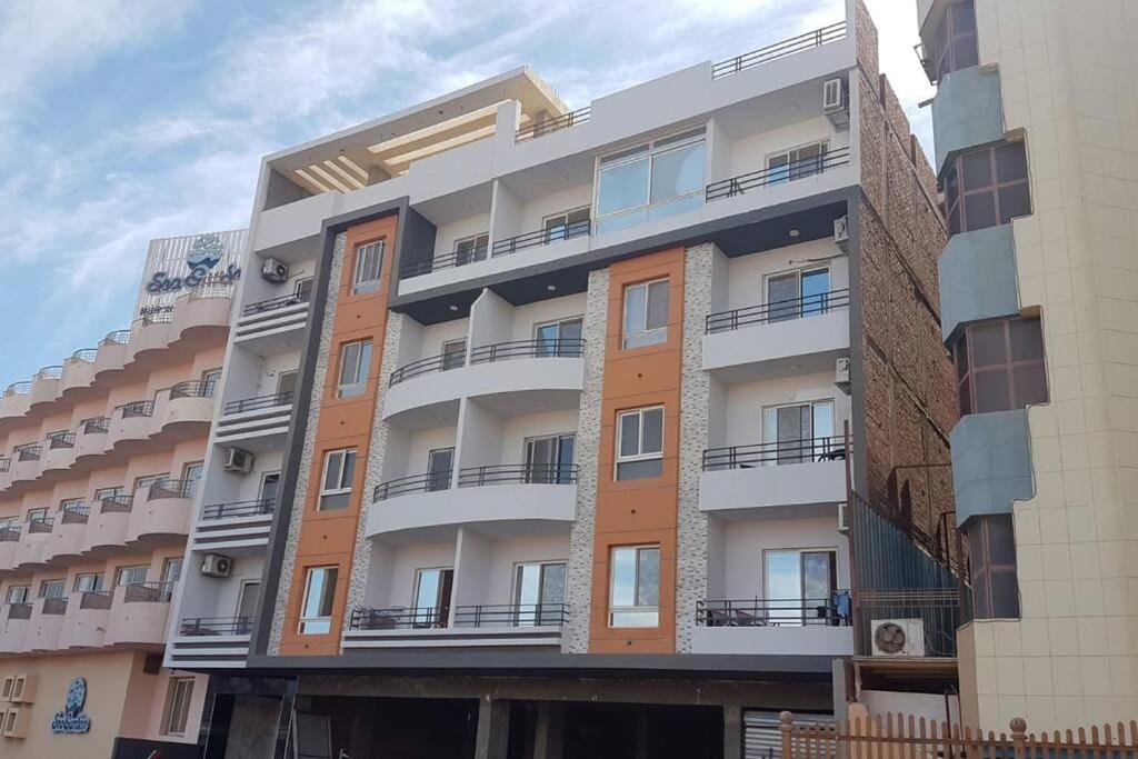 Hurghada Marina view Lovely 2 bedroom European Style — фото 1