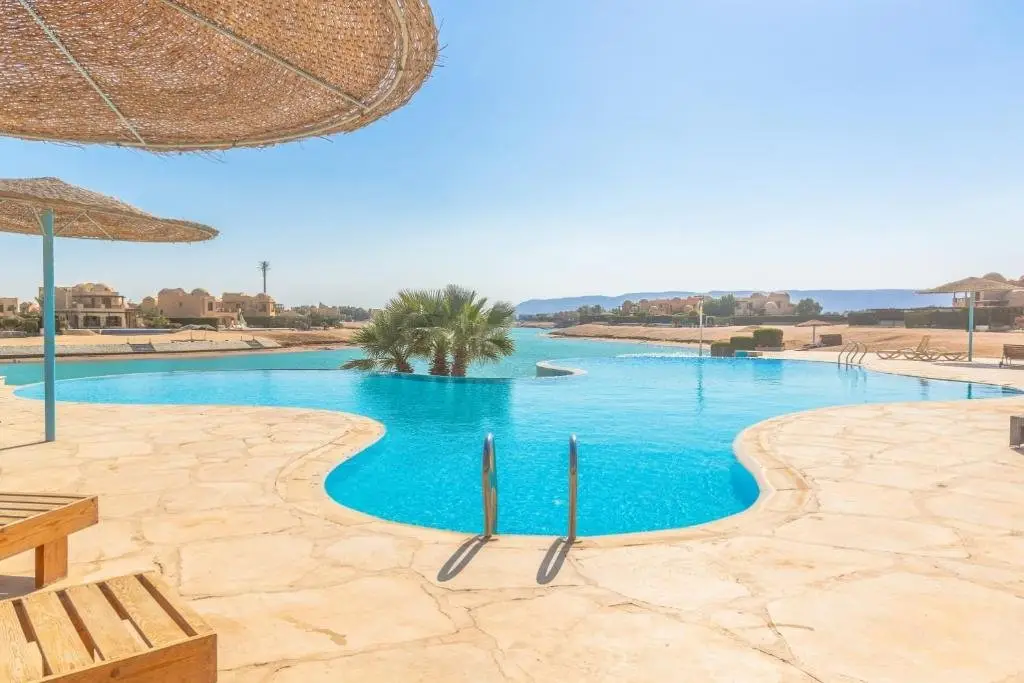 Эль-Гуна: Sabina Classy 1 BR Apartment Lagoon view & Pool El Gouna