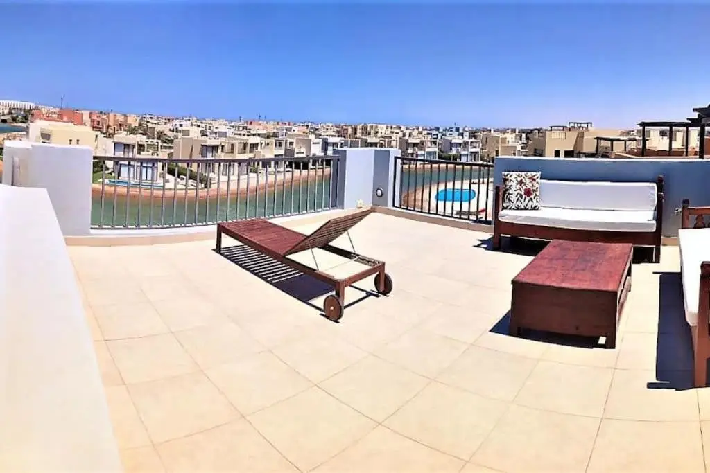 Эль-Гуна: Tawila - Lovely 2-bedroom unit with shared pool