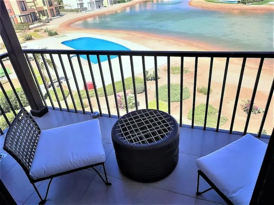 Эль-Гуна: Tawila - Lovely 2-bedroom unit with shared pool