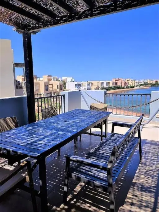 Эль-Гуна: Tawila - Lovely 2-bedroom unit with shared pool