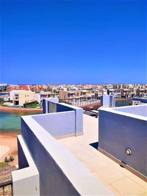 Эль-Гуна: Tawila - Lovely 2-bedroom unit with shared pool