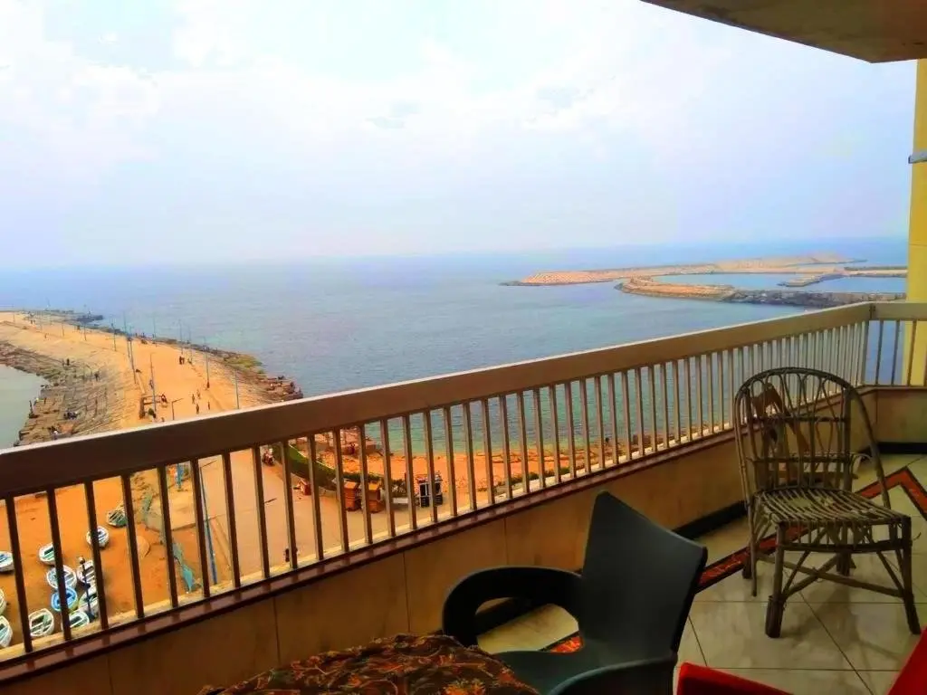 Александрия: Apatment 5 Stars - Sea View - in front of Tivoli Dome Alex