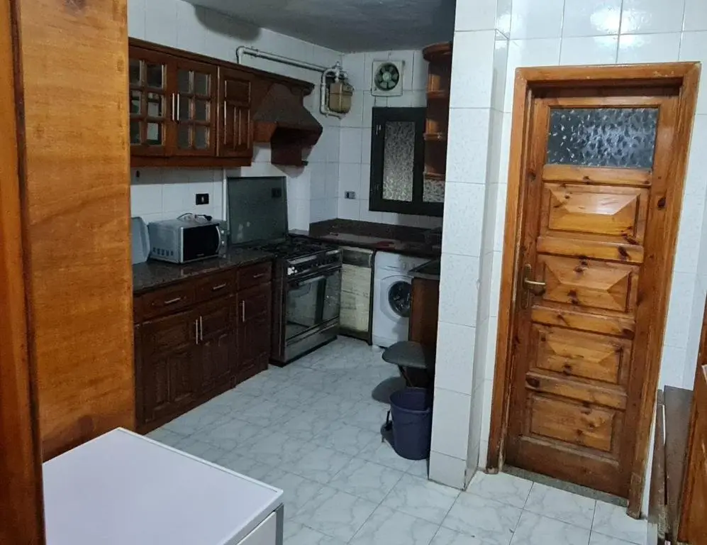 Каир: Comfy 3 Bedrooms Apartment in Cairo Z1