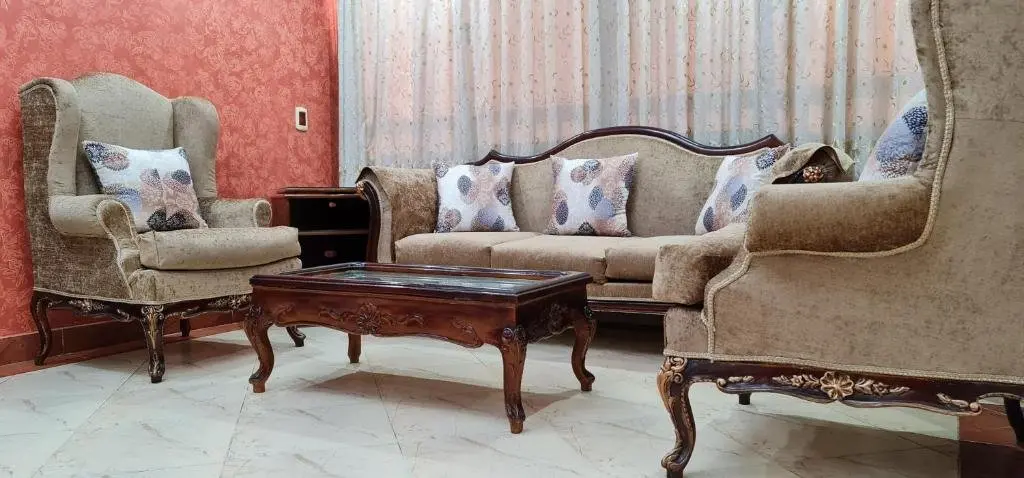 Каир: Comfy 3 Bedrooms Apartment in Cairo 96