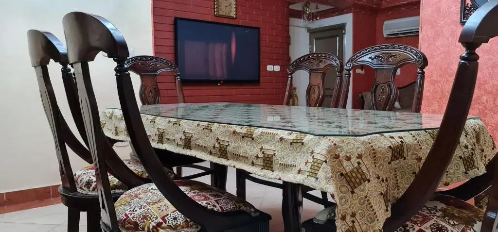 Каир: Comfy 3 Bedrooms Apartment in Cairo 96