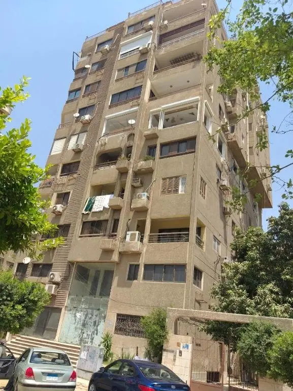 Каир: 1 bedroom apartment in the heart of Cairo , just 15 minutes from the airport