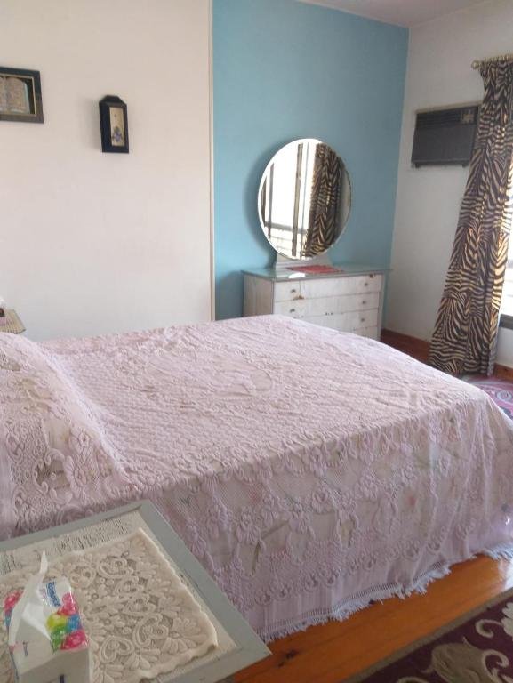 Каир: 1 bedroom apartment in the heart of Cairo , just 15 minutes from the airport