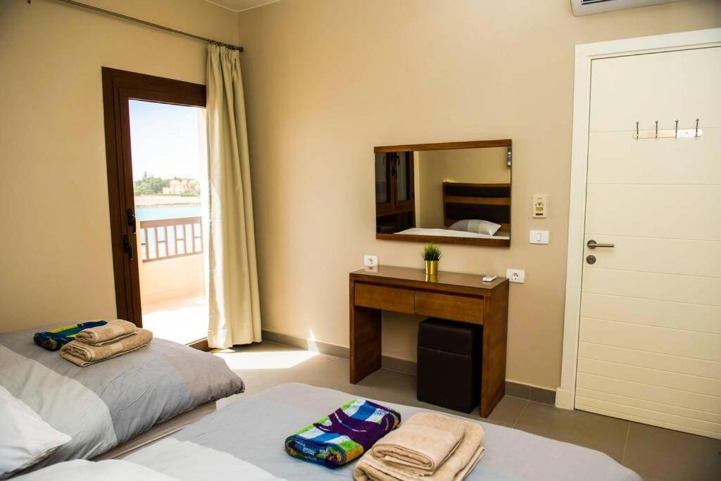 Эль-Гуна: El Gouna Luxurious 2BR + Pool, Lagoon view in Sabina