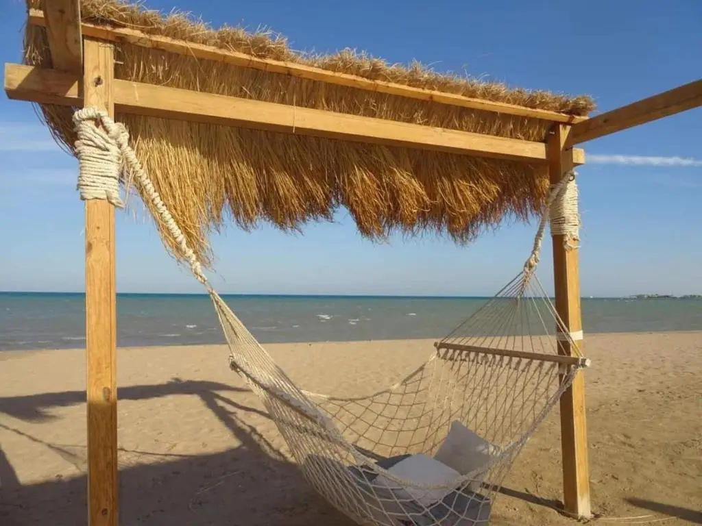 Эль-Гуна: JOYNANT 2Bedroom Pool View- Free Beach Access #Mangroovy #GOUNA