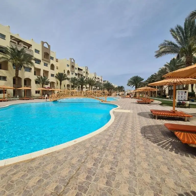 Хургада: 1 bedroom with beach and pool in Nubia Resort Hurghada