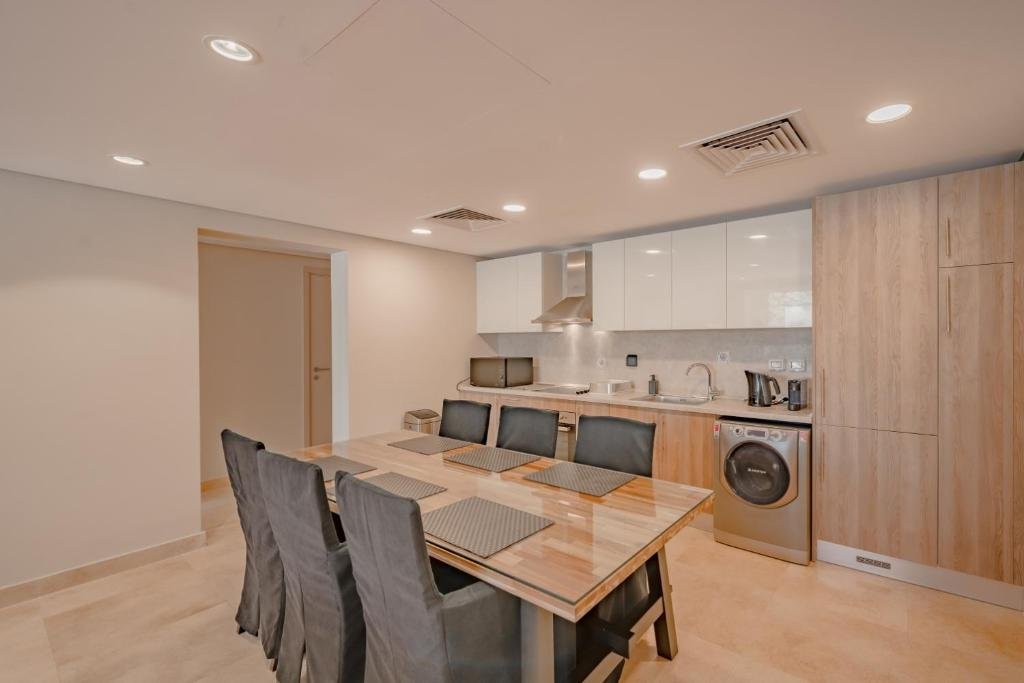 Эль-Гуна: High Standard 2-Bedroom in Mangroovy Residence, Pool View & Beach