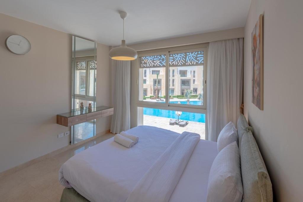 Эль-Гуна: High Standard 2-Bedroom in Mangroovy Residence, Pool View & Beach