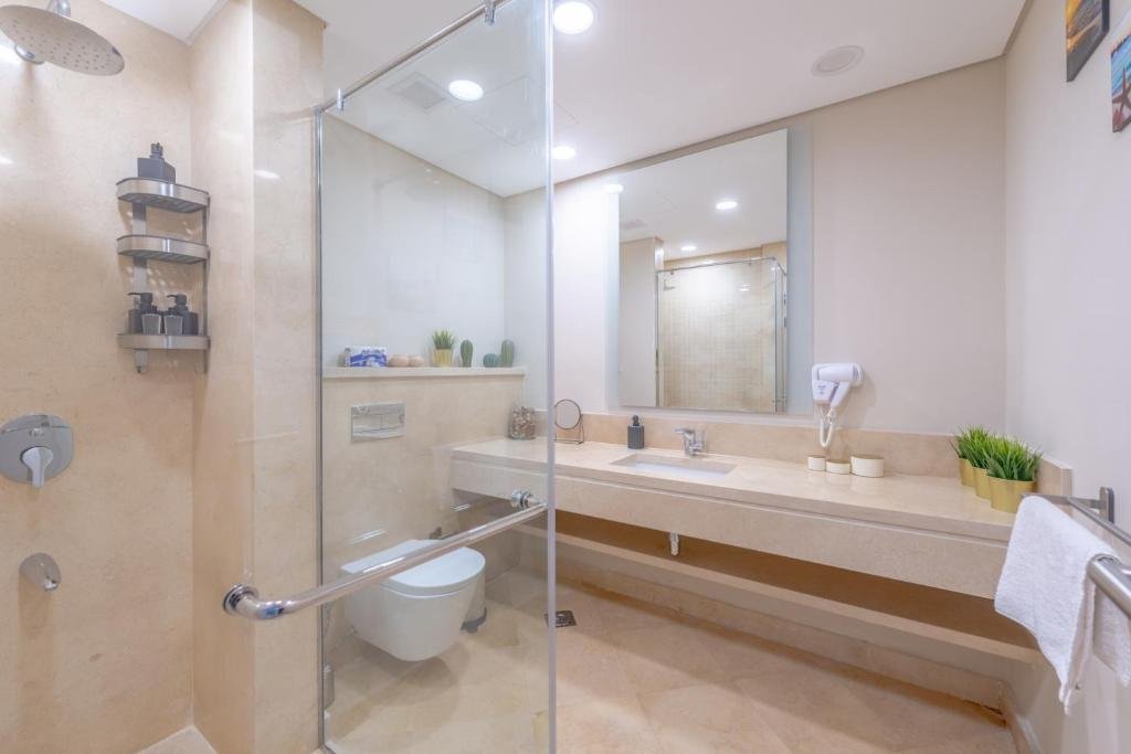 Эль-Гуна: High Standard 2-Bedroom in Mangroovy Residence, Pool View & Beach