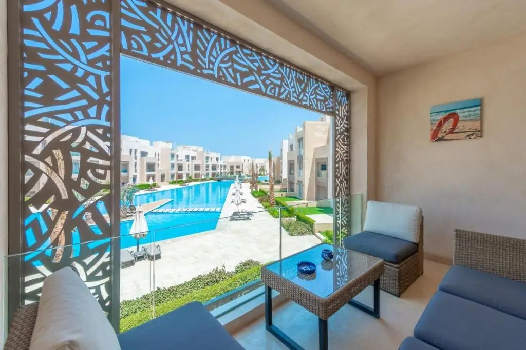 Эль-Гуна: High Standard 2-Bedroom in Mangroovy Residence, Pool View & Beach
