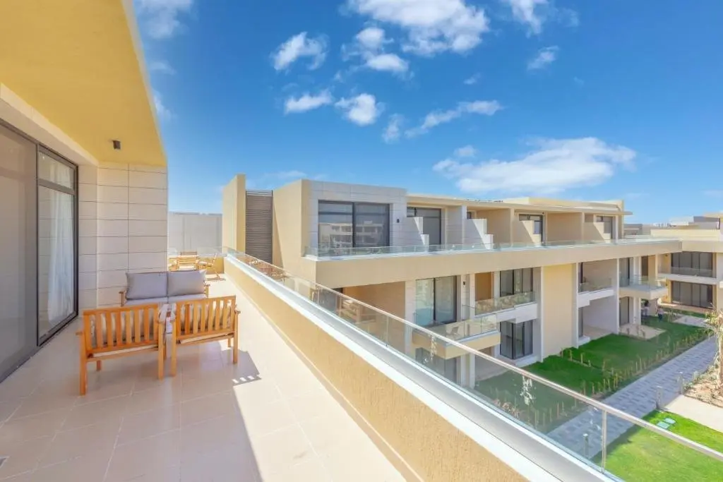 Эль-Гуна: Modern 2-Bedroom Penthouse G-Cribs Pool View