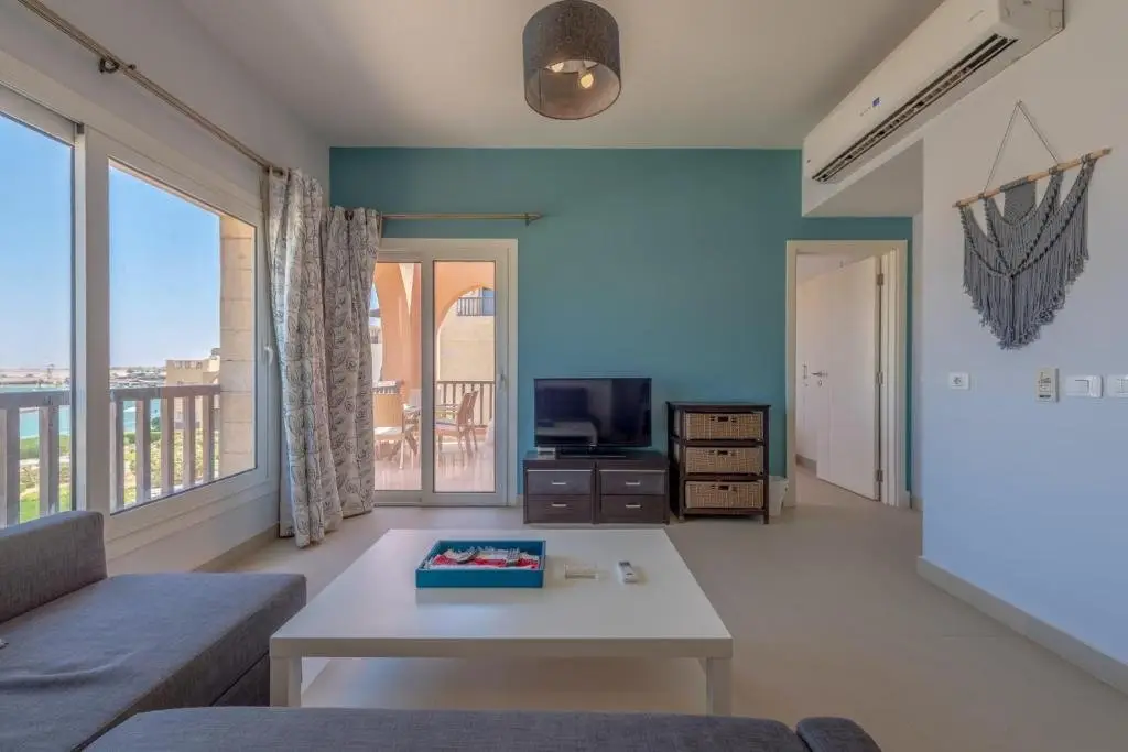 Эль-Гуна: Lagoon View 1BR Apartment in Waterside El Gouna
