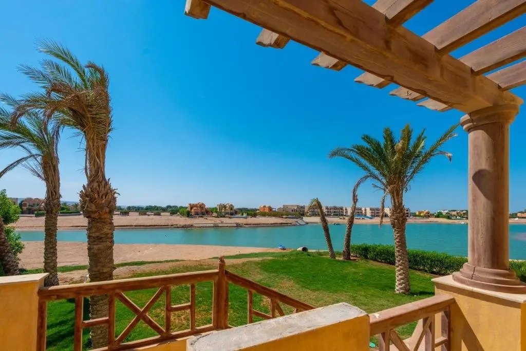 Эль-Гуна: Scenic Views 3 Bedroom Villa with Private Jacuzzi in Sabina