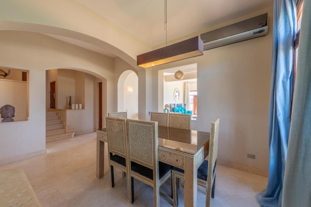 Эль-Гуна: Scenic Views 3 Bedroom Villa with Private Jacuzzi in Sabina
