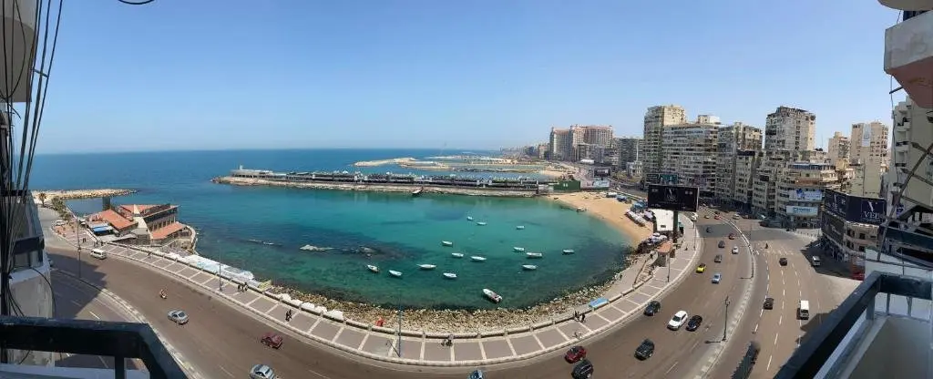 Александрия: Alexandria Luxury Apartments Gleem 1 Direct Sea View