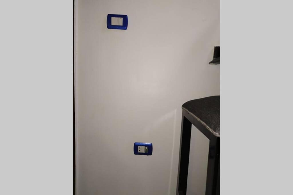 Александрия: Sunny modern apartment with good internet, near from city center of Alexandria