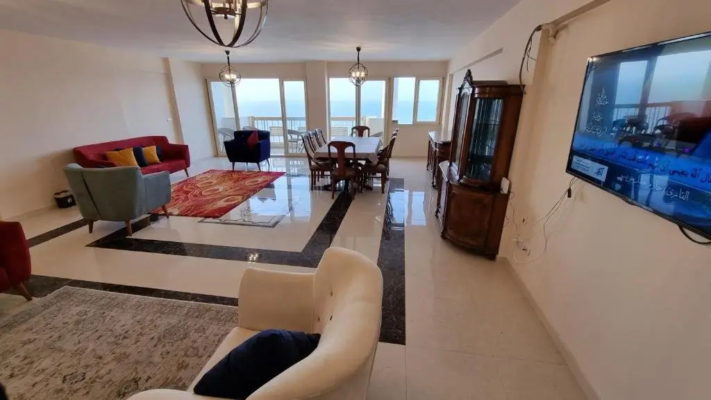 Александрия: Alex sea view apartment - families only