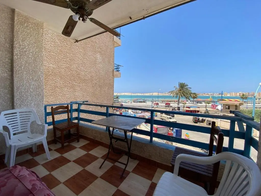 Мерса-Матрух: Lovely 4 bed vacation apartment with sea view