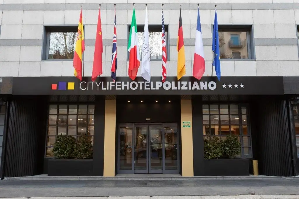Бейнеу: City Life Hotel Poliziano
