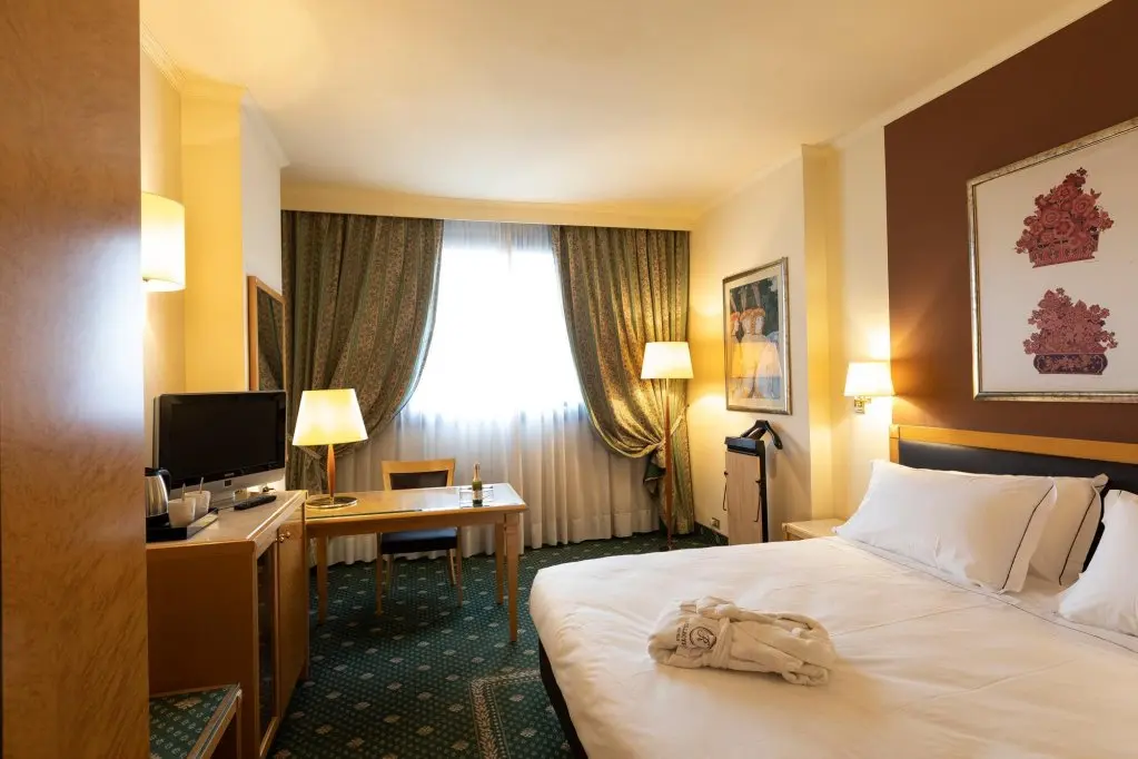 Бейнеу: City Life Hotel Poliziano