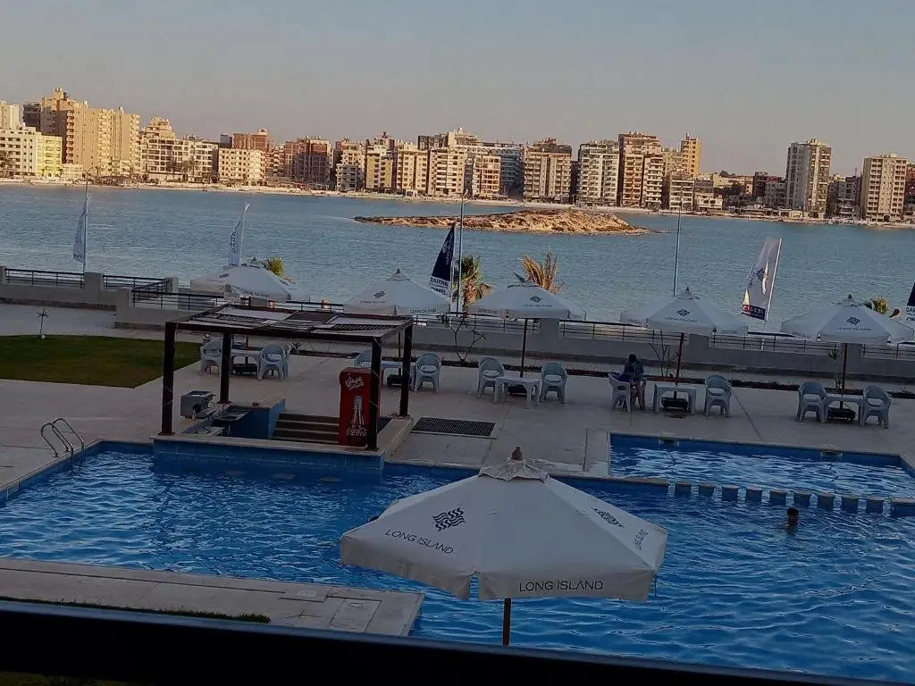 Мерса-Матрух: لونج ايلاند مطروح long Island matrouh families only