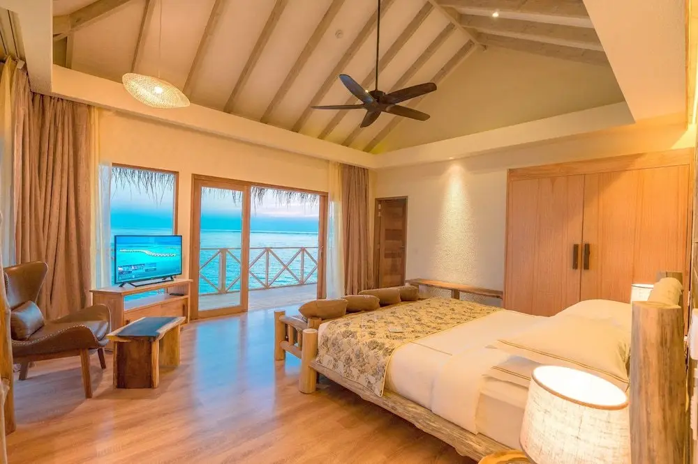 Раа Атолл: You And Me By Cocoon Maldives CACHE transfer included
