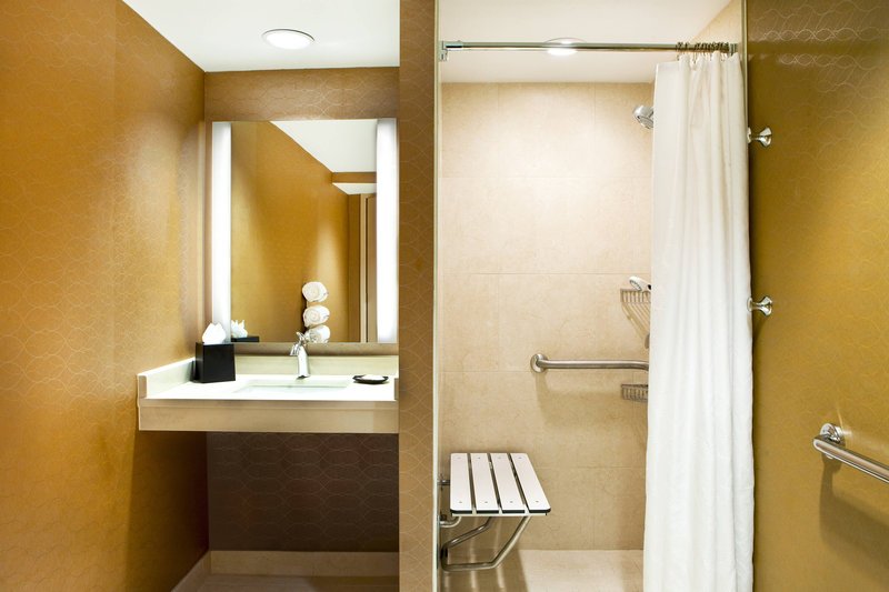 Масаллы: Sheraton Suites Country Club Plaza