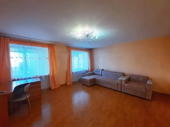 Тюмень: AtmaHouse на улице Мельникайте 125А