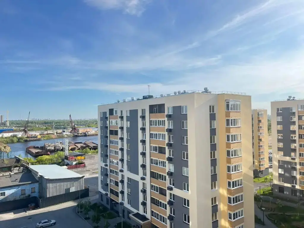 Тюмень: Romlex Apartments (Ромлекс) на улице Вице-адмирала Воронцова 9