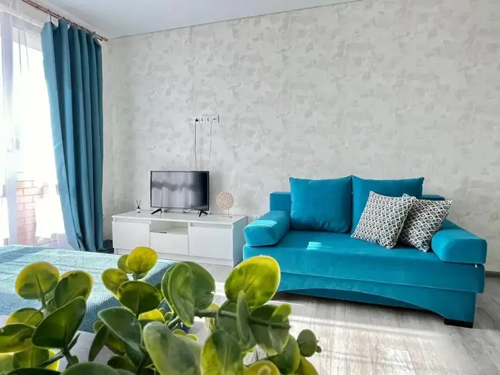 Тюмень: Romlex Apartments (Ромлекс) на улице Вице-адмирала Воронцова 9