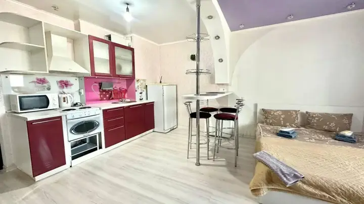 Тюмень: Romlex Apartments (Ромлекс) на улице Сидора Путилова 45