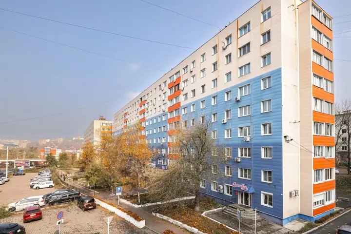 Владивосток: Sunrise flat (Санрайз флэт) на улице Некрасовская 96