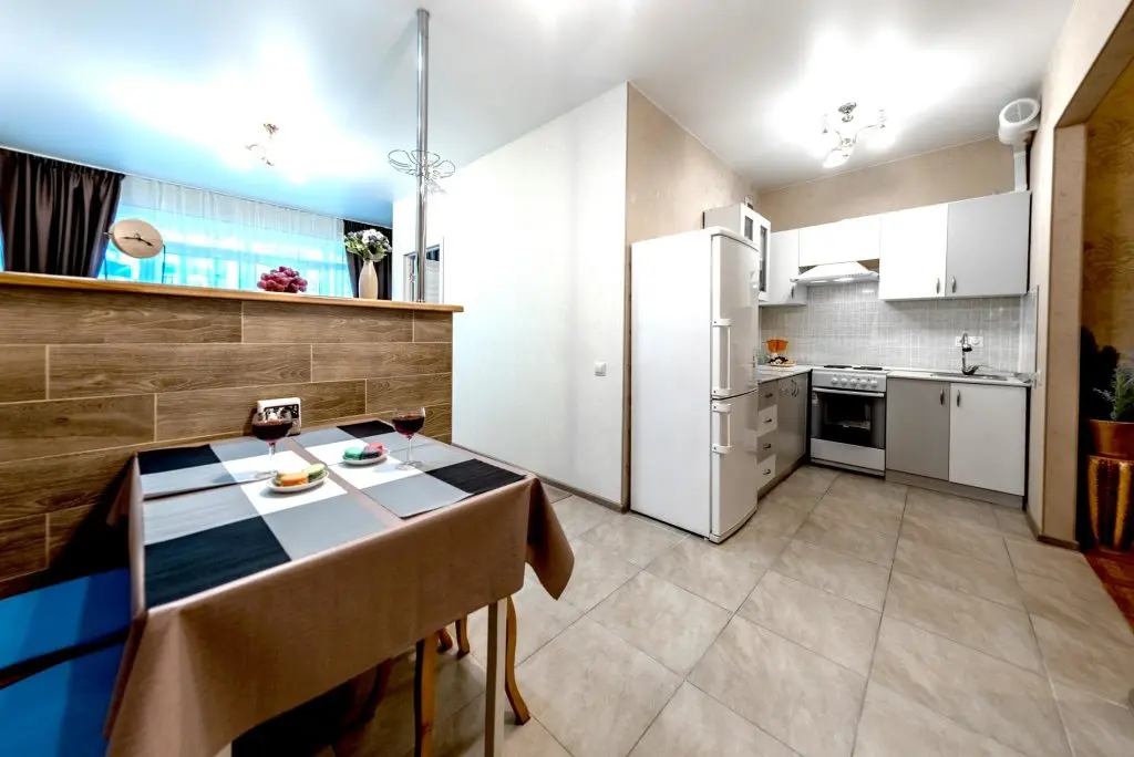 Сочи: Sun City Apartment (Сан Сити Апартмент) на улице Горького 87/1