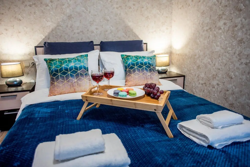 Сочи: Sun City Apartment (Сан Сити Апартмент) на улице Горького 87/1