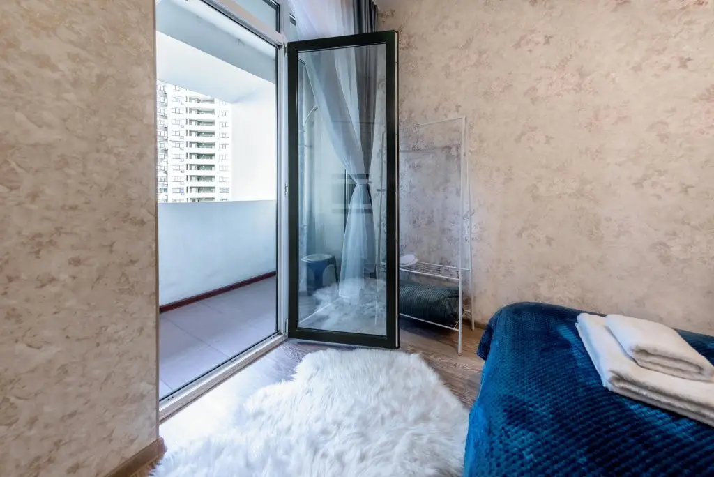 Сочи: Sun City Apartment (Сан Сити Апартмент) на улице Горького 87/1