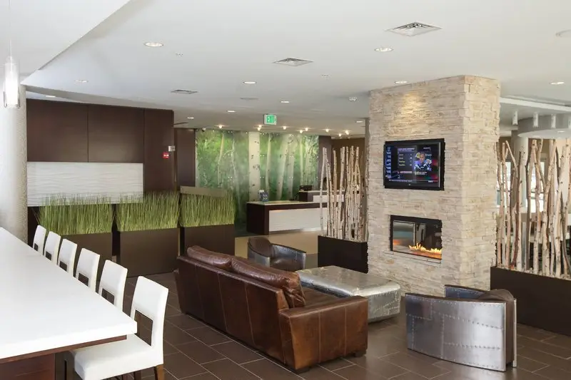 Масаллы: Springhill Suites Bloomington
