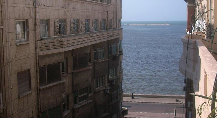 Александрия: Triomphe Hostel