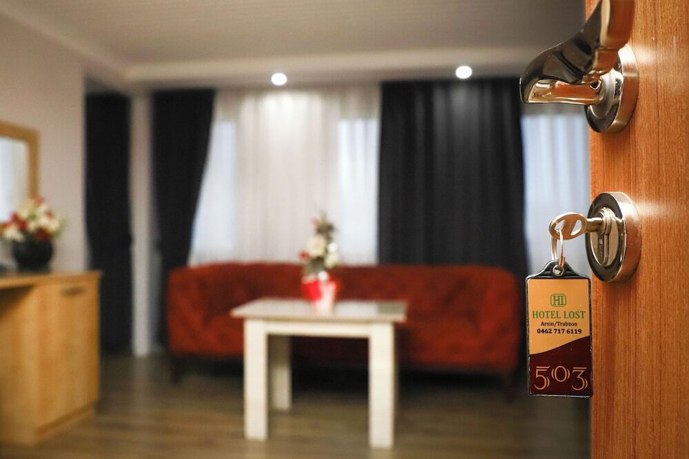 Арсин: Yıldız Moonlight Hotel