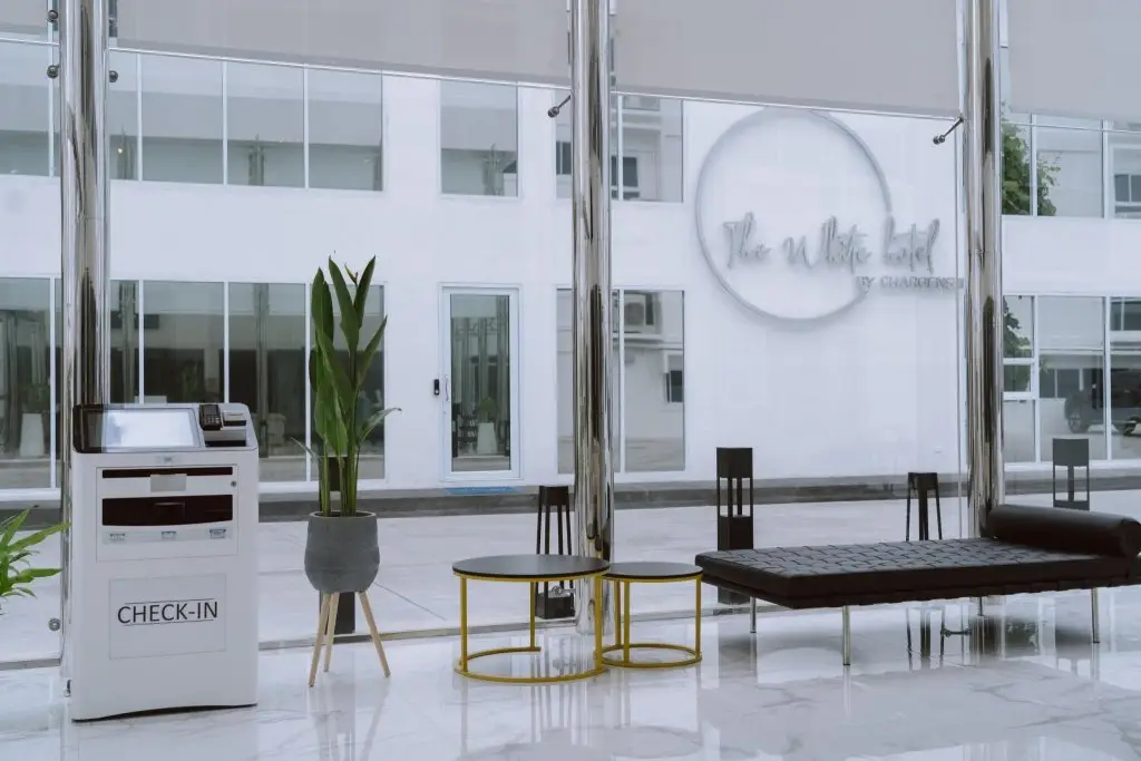 The White Hotel By Charoensri (SHA Extra Plus) — фото 1