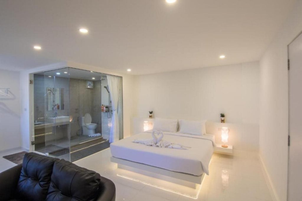 Удонтхани: The White Hotel By Charoensri (SHA Extra Plus)