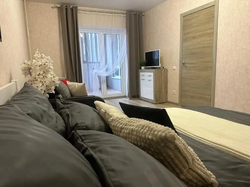 Воронеж: Квартира на 9 Января 68/4