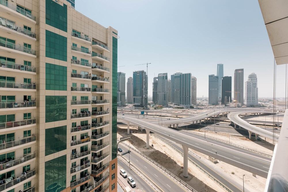 Urban Caves - Chic Apartment With Balcony Near The Walk JBR — фото 1