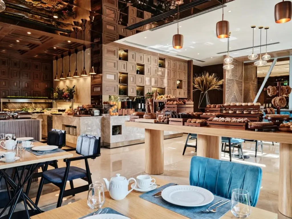 Ташкент: Hotel Crowne Plaza Tashkent, an IHG Hotel