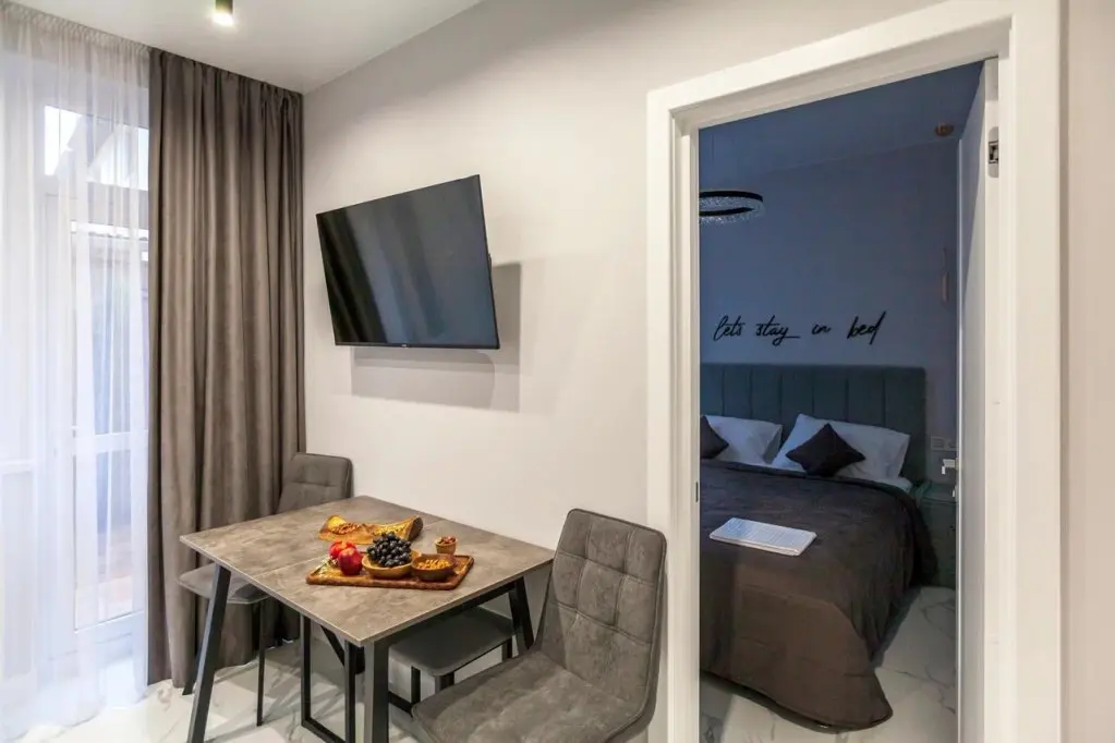 Сочи: Апартаменты More Rooms на Станиславского 5